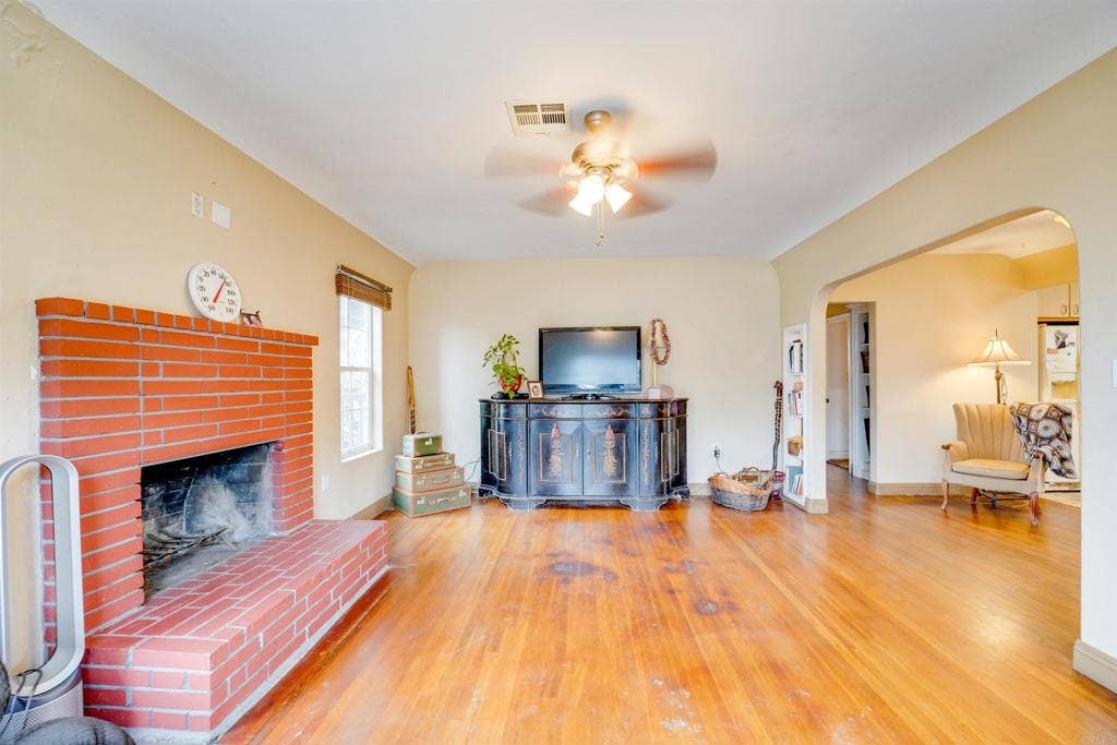 12732 Castle Court Drive, Lakeside, CA 92040