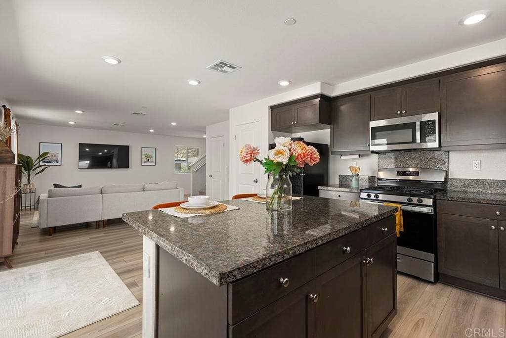 32184 Rambling Court, Winchester, CA 92596