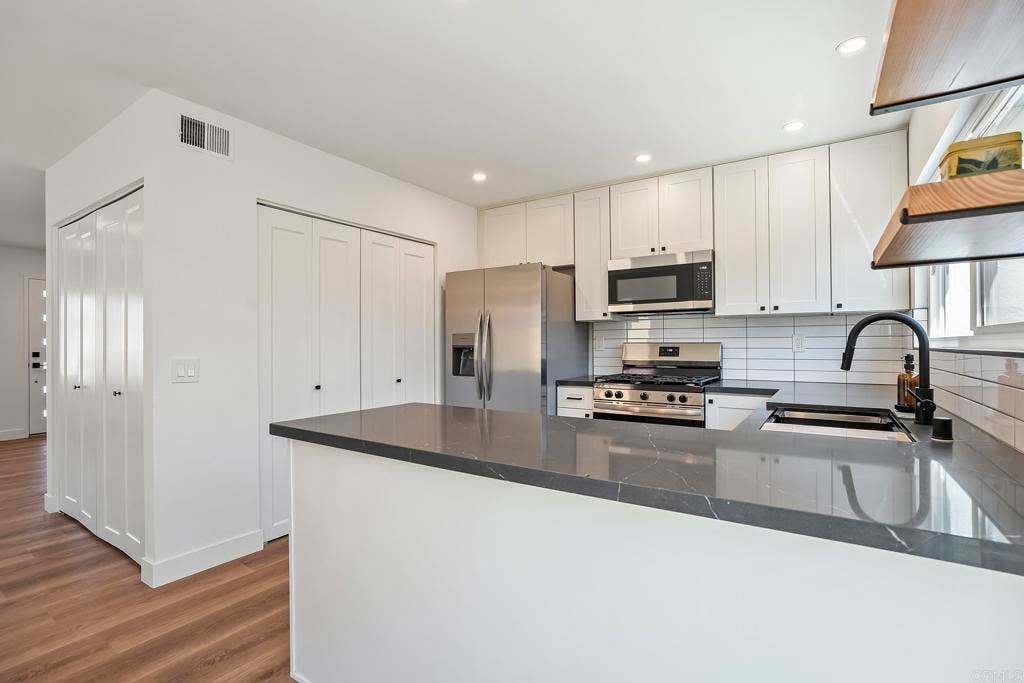 1971 Leatherwood St, San Diego, CA 92154 1971 Leatherwood St, San Diego, CA 92154