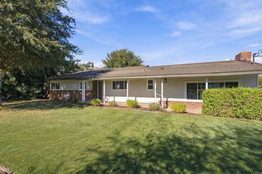 Property photo for 307 Aldwych Road, El Cajon, CA