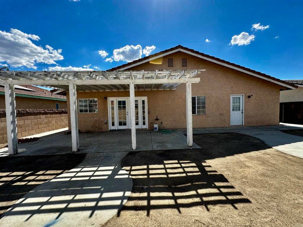 623 Carmen Drive, San Jacinto, CA 92583 623 Carmen Drive, San Jacinto, CA 92583