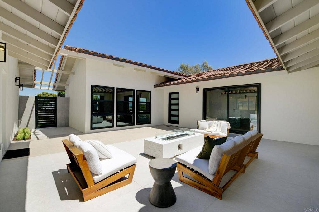 8838 La Jolla Scenic Drive, La Jolla, CA 92037 8838 La Jolla Scenic Drive, La Jolla, CA 92037