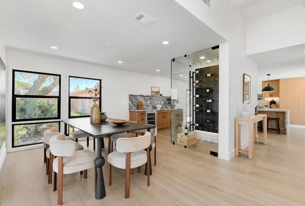 8838 La Jolla Scenic Drive, La Jolla, CA 92037 8838 La Jolla Scenic Drive, La Jolla, CA 92037