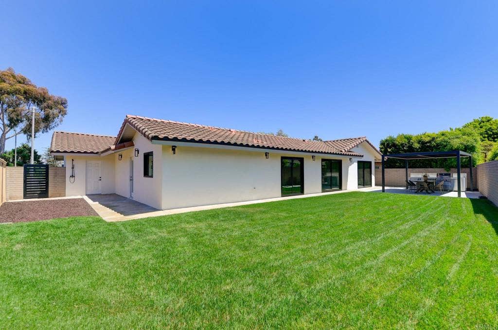 8838 La Jolla Scenic Drive, La Jolla, CA 92037 8838 La Jolla Scenic Drive, La Jolla, CA 92037