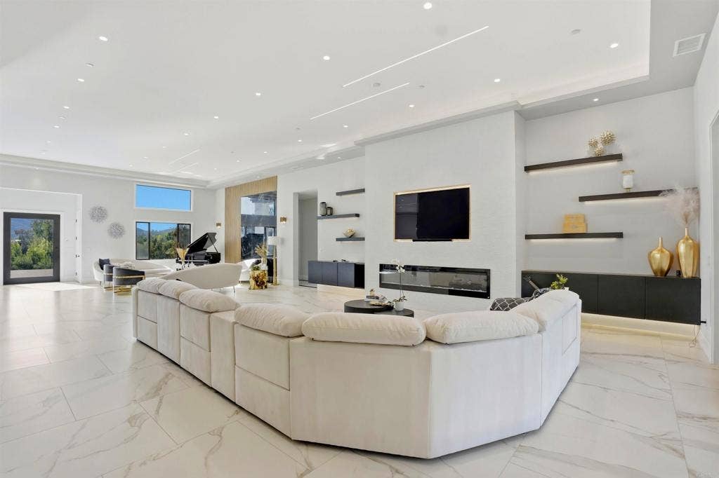 14989 Orchard View Drive, Poway, CA 92064 14989 Orchard View Drive, Poway, CA 92064