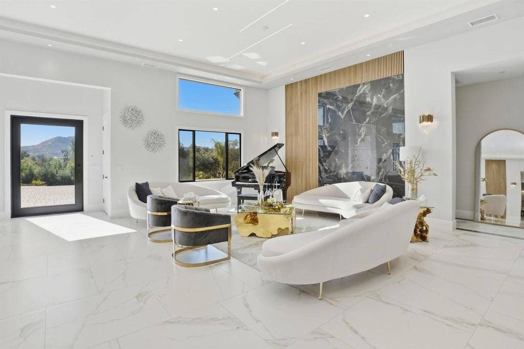 14989 Orchard View Drive, Poway, CA 92064 14989 Orchard View Drive, Poway, CA 92064