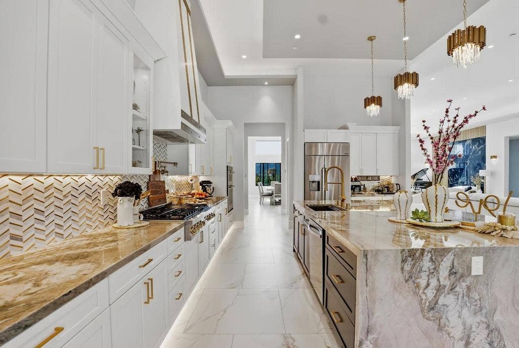 14989 Orchard View Drive, Poway, CA 92064 14989 Orchard View Drive, Poway, CA 92064