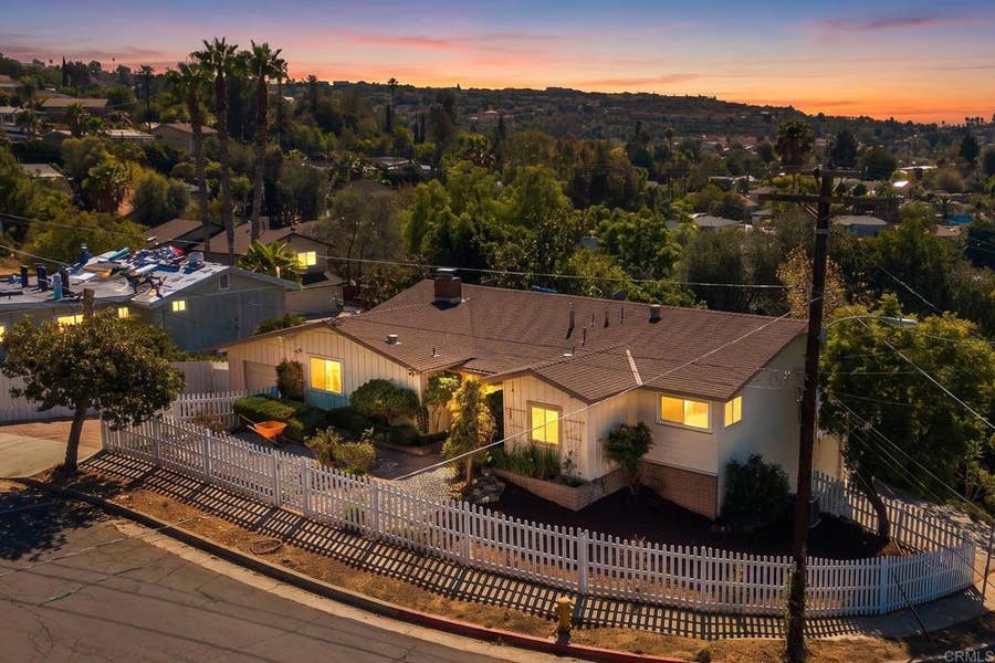 Property photo for 7970 LEMON CIR, La Mesa, CA