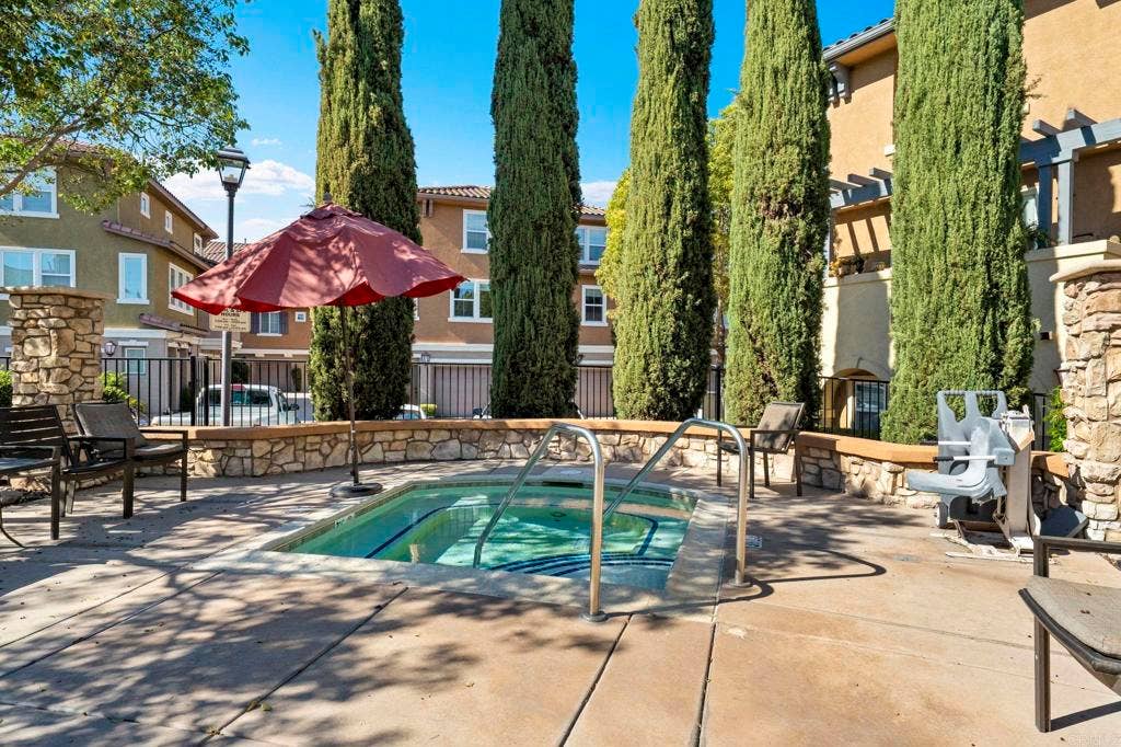 164 Via Montisi, Santee, CA 92071 164 Via Montisi, Santee, CA 92071