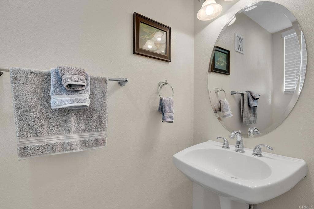 164 Via Montisi, Santee, CA 92071 164 Via Montisi, Santee, CA 92071