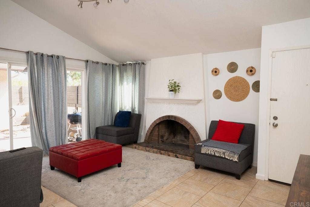 2110 Citrus Tree Lane, Spring Valley, CA 91977 2110 Citrus Tree Lane, Spring Valley, CA 91977