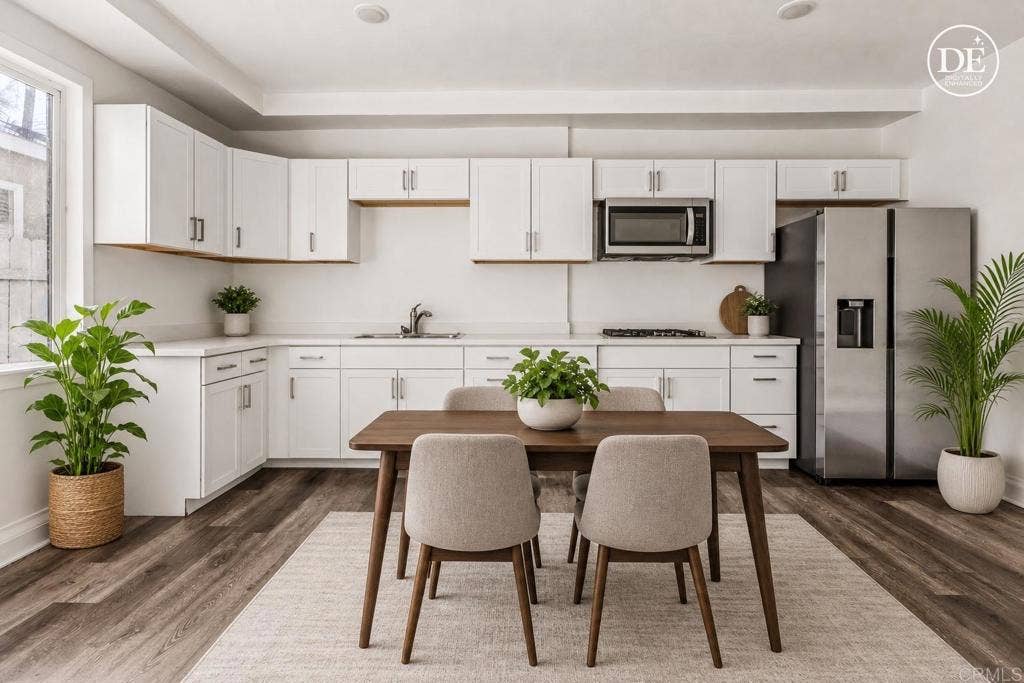 5206 La Paz Drive, San Diego, CA 92114 5206 La Paz Drive, San Diego, CA 92114
