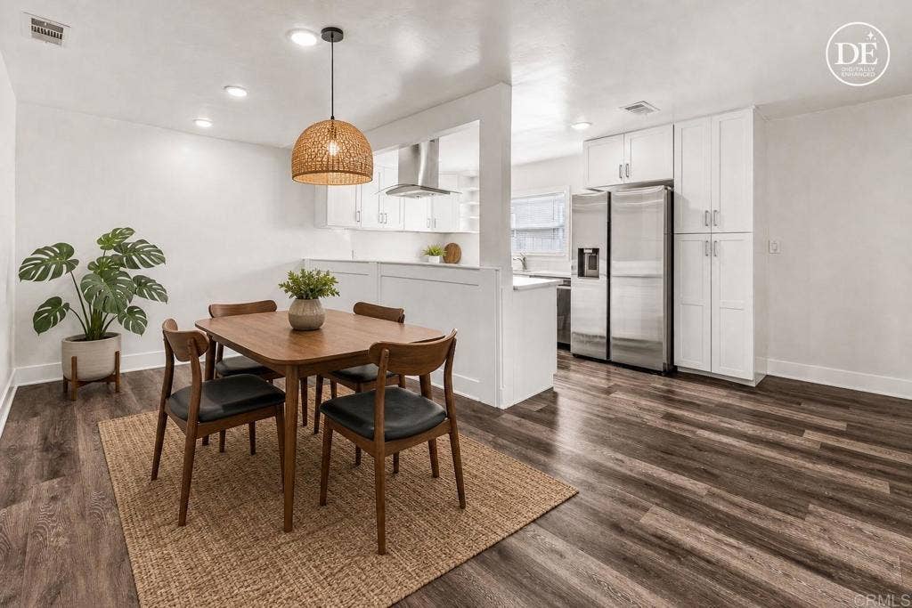 5206 La Paz Drive, San Diego, CA 92114 5206 La Paz Drive, San Diego, CA 92114