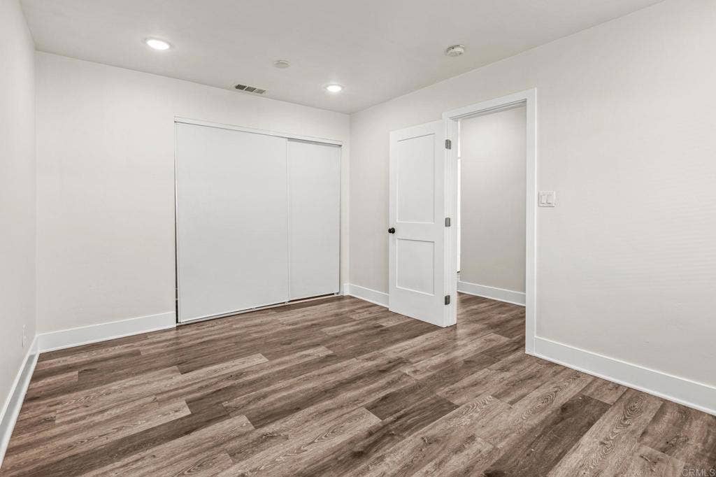 5206 La Paz Drive, San Diego, CA 92114 5206 La Paz Drive, San Diego, CA 92114