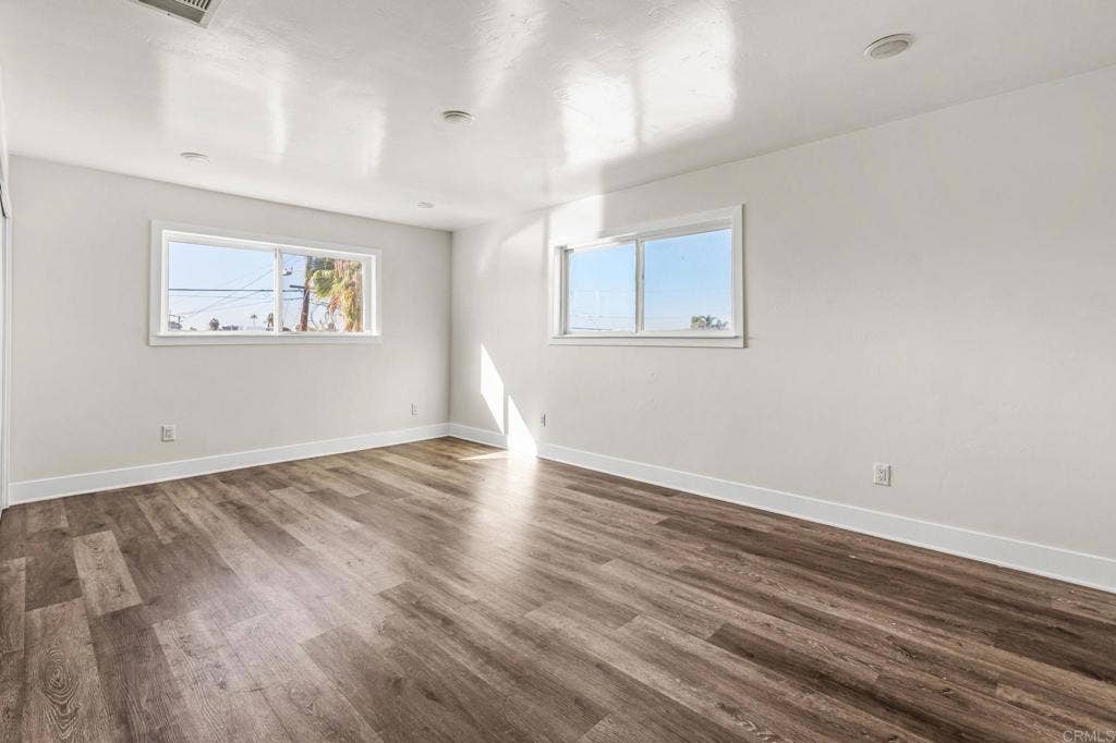 5206 La Paz Drive, San Diego, CA 92114 5206 La Paz Drive, San Diego, CA 92114