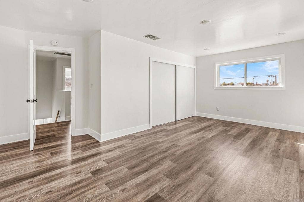 5206 La Paz Drive, San Diego, CA 92114 5206 La Paz Drive, San Diego, CA 92114