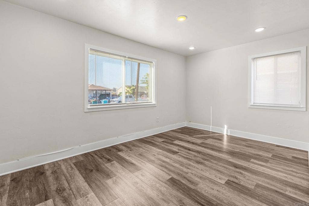 5206 La Paz Drive, San Diego, CA 92114 5206 La Paz Drive, San Diego, CA 92114