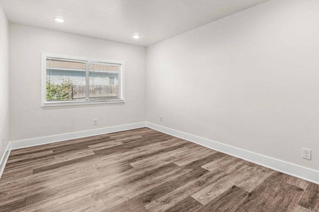 5206 La Paz Drive, San Diego, CA 92114 5206 La Paz Drive, San Diego, CA 92114