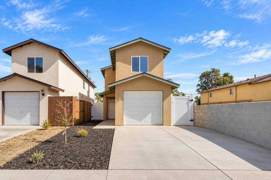1410 Monterey Street, Bakersfield, CA 93305
