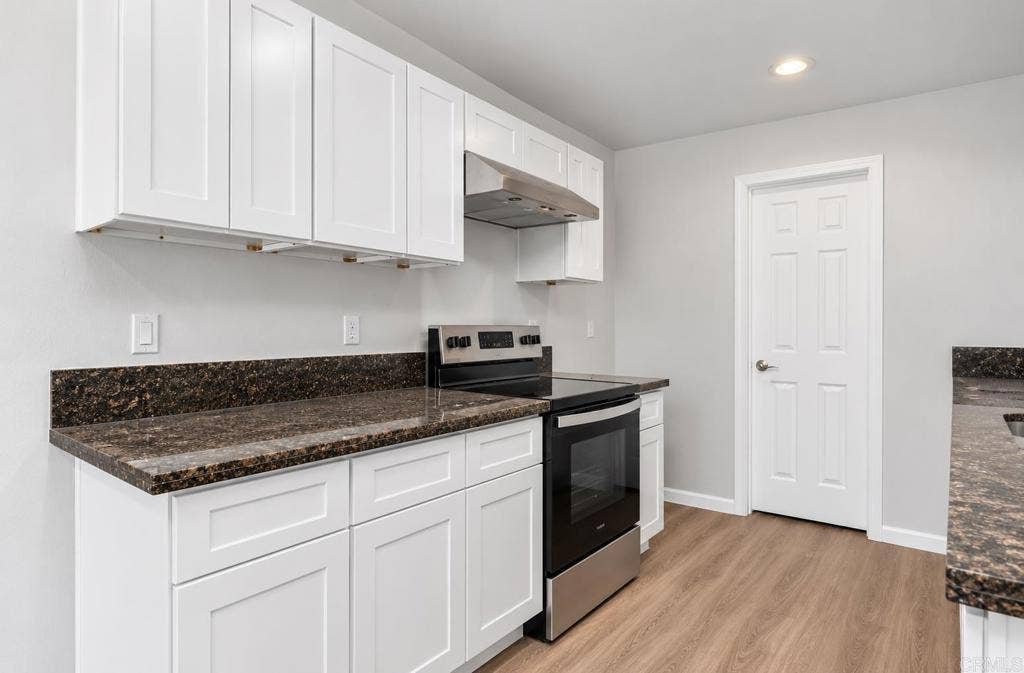 1410 Monterey Street, Bakersfield, CA 93305