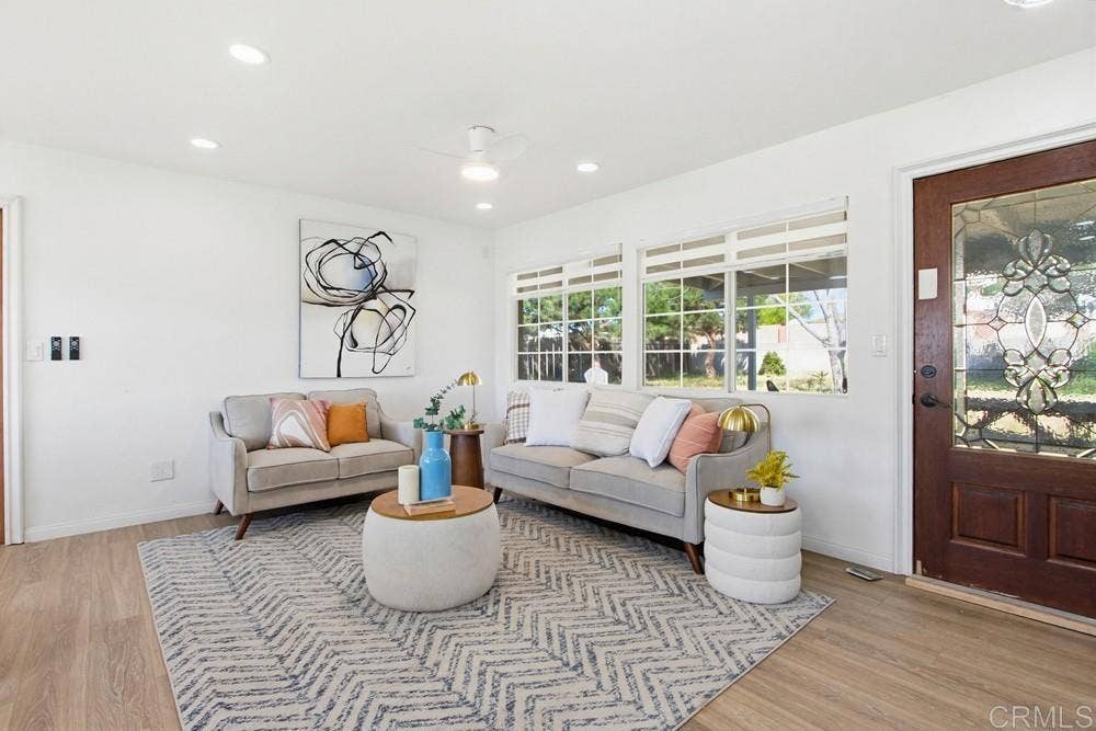9462 Doheny Road, Santee, CA 92071