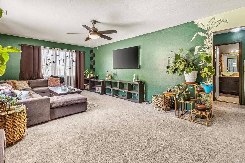 33200 Benner Street, Lake Elsinore, CA 92530 33200 Benner Street, Lake Elsinore, CA 92530