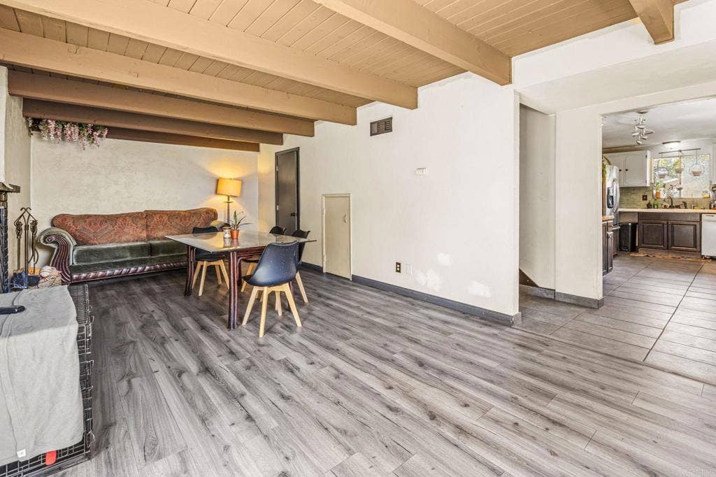 33200 Benner Street, Lake Elsinore, CA 92530 33200 Benner Street, Lake Elsinore, CA 92530