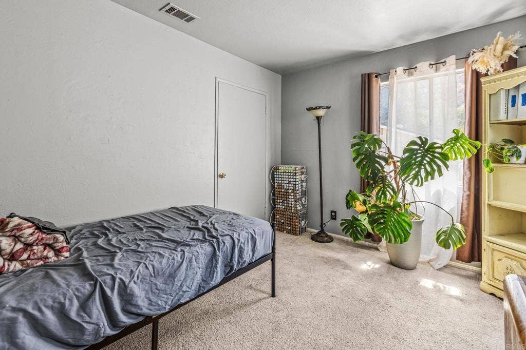 33200 Benner Street, Lake Elsinore, CA 92530 33200 Benner Street, Lake Elsinore, CA 92530