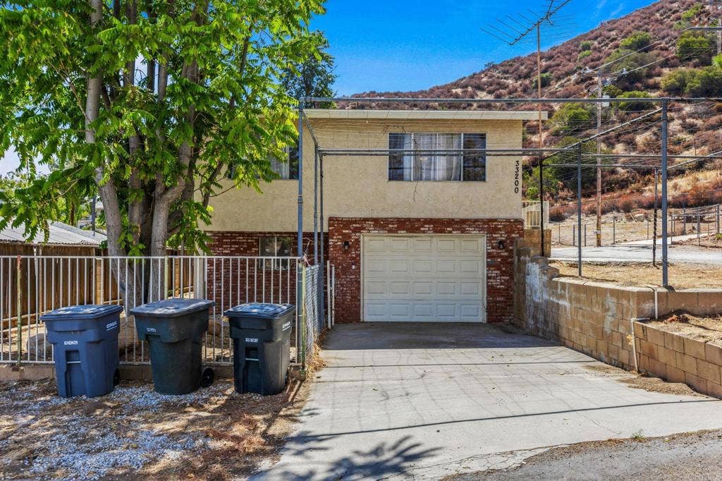 33200 Benner Street, Lake Elsinore, CA 92530 33200 Benner Street, Lake Elsinore, CA 92530