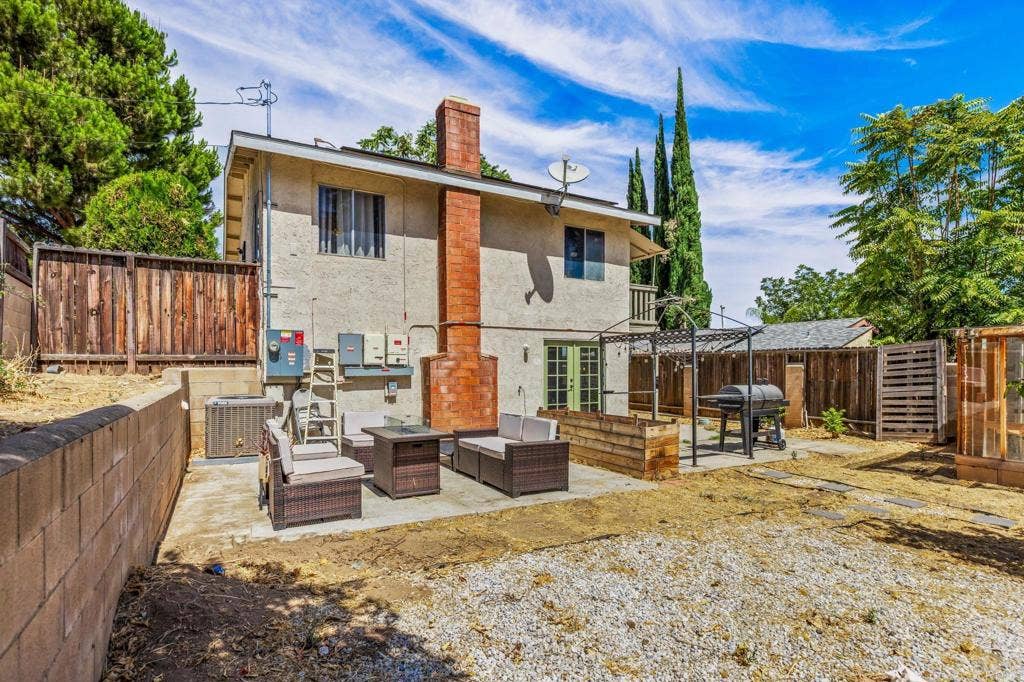 33200 Benner Street, Lake Elsinore, CA 92530 33200 Benner Street, Lake Elsinore, CA 92530