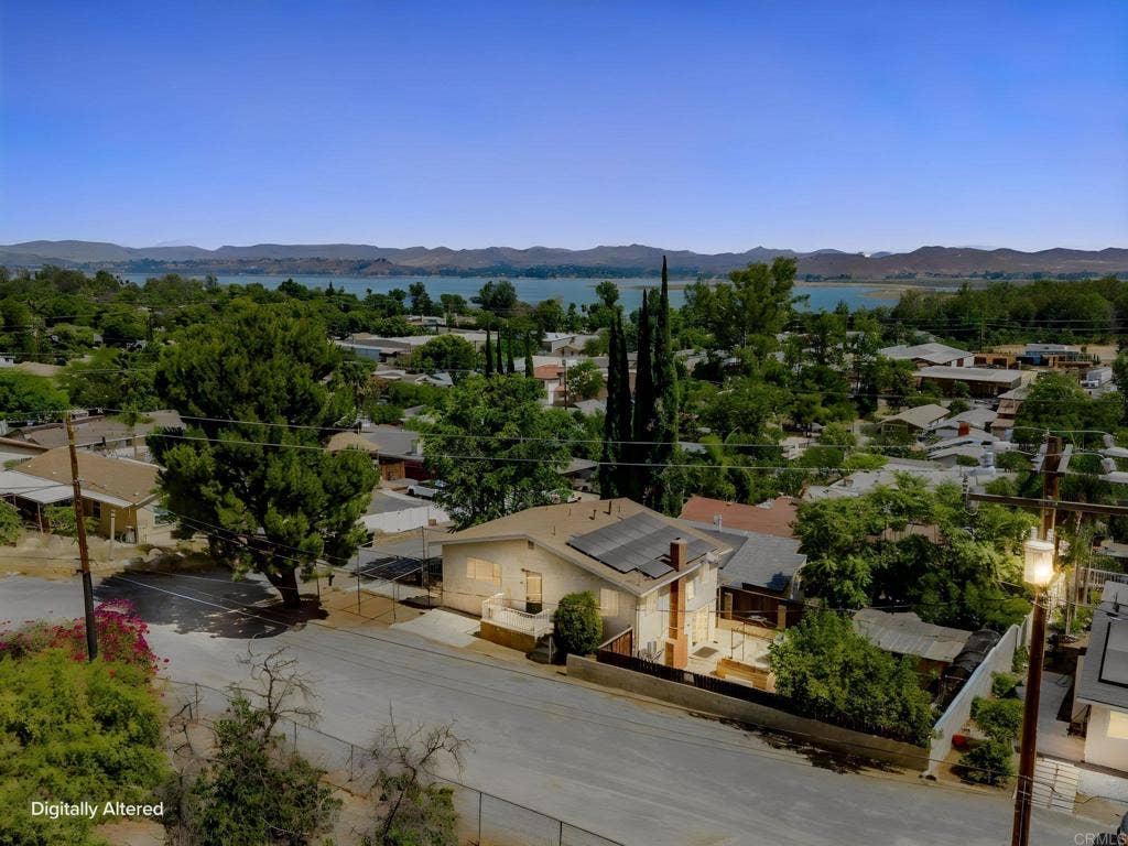 33200 Benner Street, Lake Elsinore, CA 92530 33200 Benner Street, Lake Elsinore, CA 92530