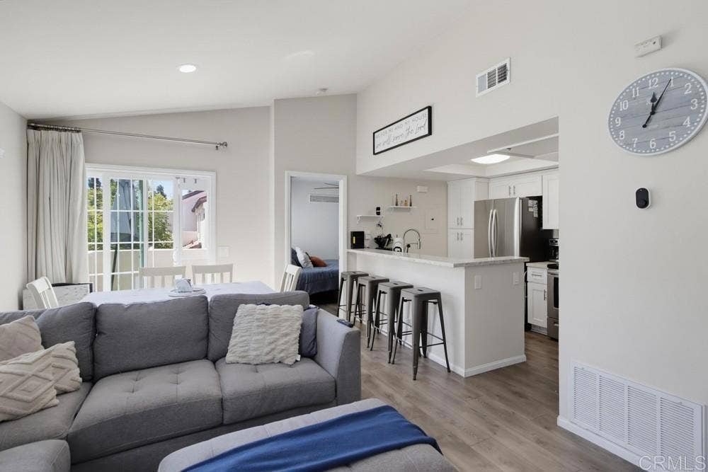 748 Eastshore, #114, Chula Vista, CA 91913 748 Eastshore, #114, Chula Vista, CA 91913