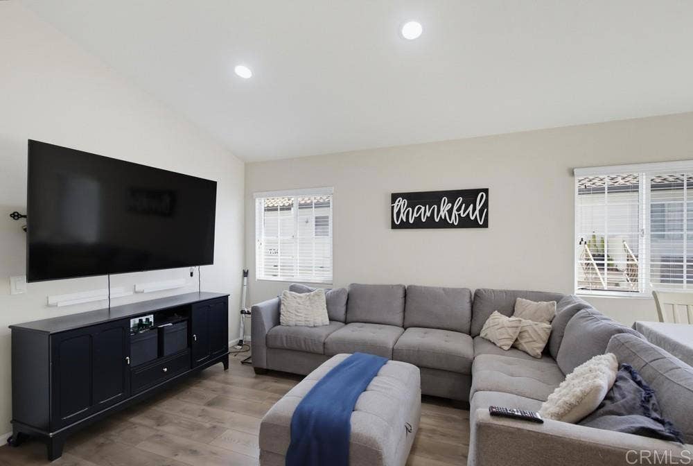 748 Eastshore, #114, Chula Vista, CA 91913 748 Eastshore, #114, Chula Vista, CA 91913