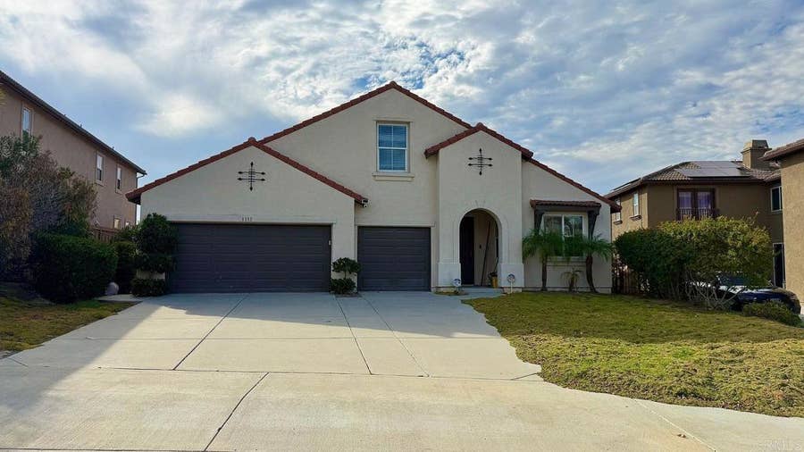 Property photo for 1113 Parkview Drive, Oceanside, CA