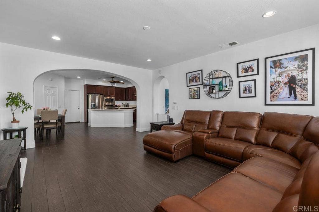1466 Heatherwood Avenue, Chula Vista, CA 91913 1466 Heatherwood Avenue, Chula Vista, CA 91913