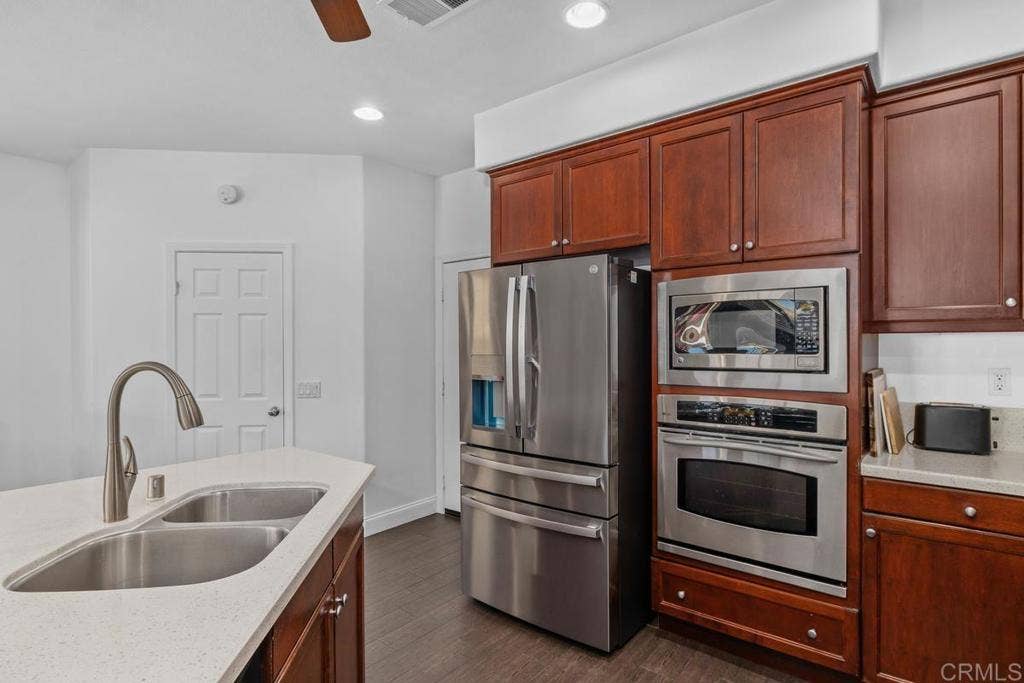 1466 Heatherwood Avenue, Chula Vista, CA 91913 1466 Heatherwood Avenue, Chula Vista, CA 91913