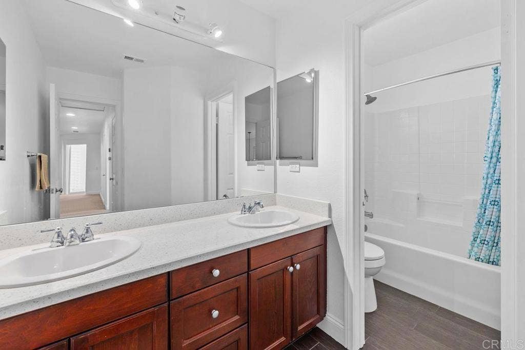 1466 Heatherwood Avenue, Chula Vista, CA 91913 1466 Heatherwood Avenue, Chula Vista, CA 91913
