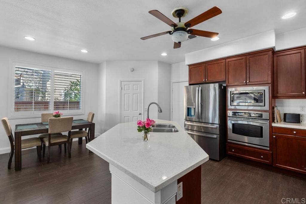 1466 Heatherwood Avenue, Chula Vista, CA 91913 1466 Heatherwood Avenue, Chula Vista, CA 91913
