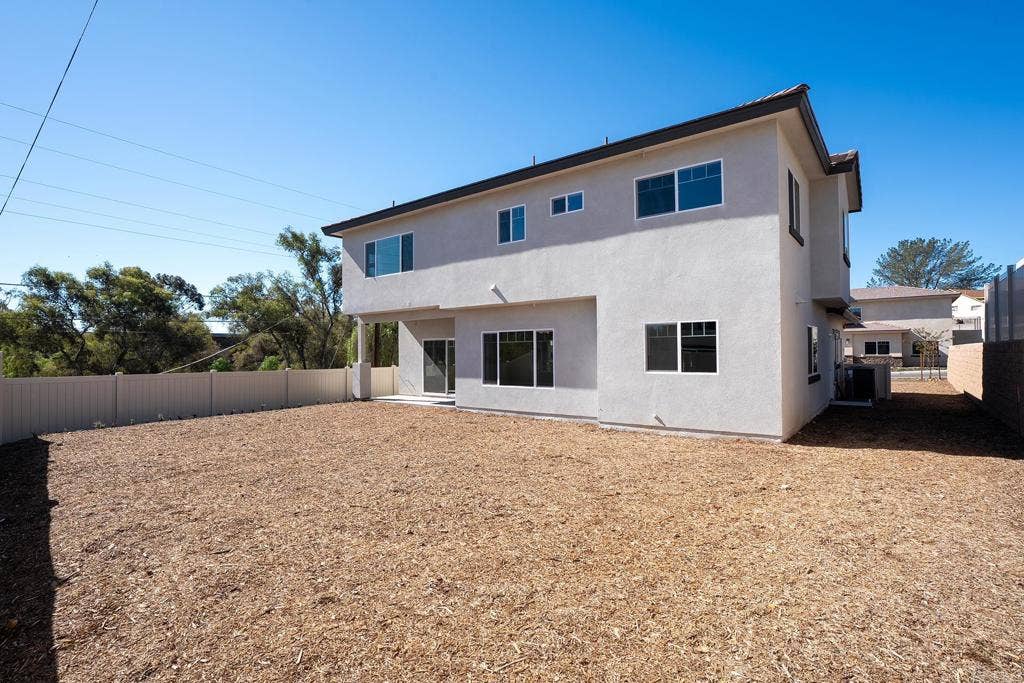 3900 Rojo Tierra, La Mesa, CA 91941 3900 Rojo Tierra, La Mesa, CA 91941