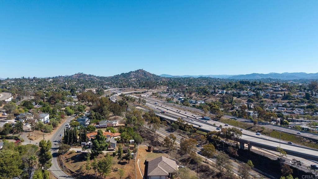 3900 Rojo Tierra, La Mesa, CA 91941 3900 Rojo Tierra, La Mesa, CA 91941