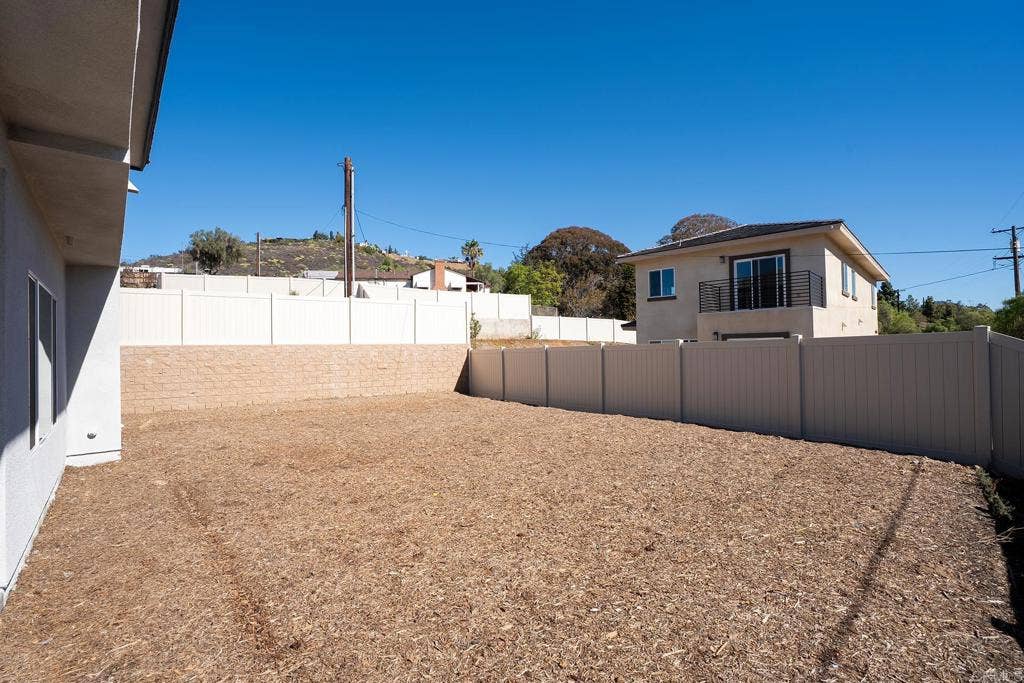 3900 Rojo Tierra, La Mesa, CA 91941 3900 Rojo Tierra, La Mesa, CA 91941