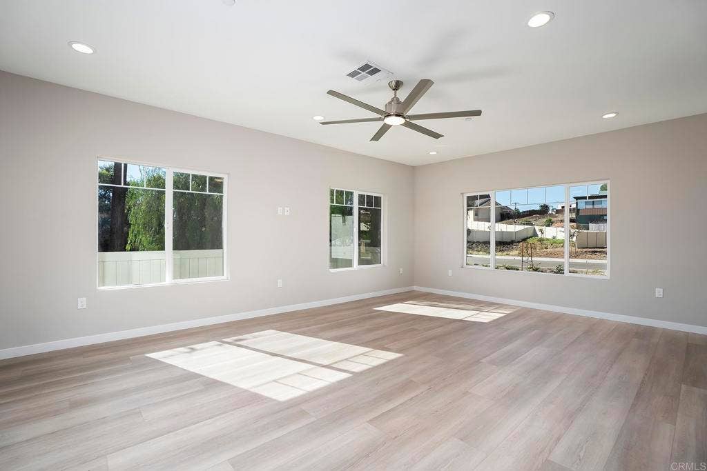 3900 Rojo Tierra, La Mesa, CA 91941 3900 Rojo Tierra, La Mesa, CA 91941