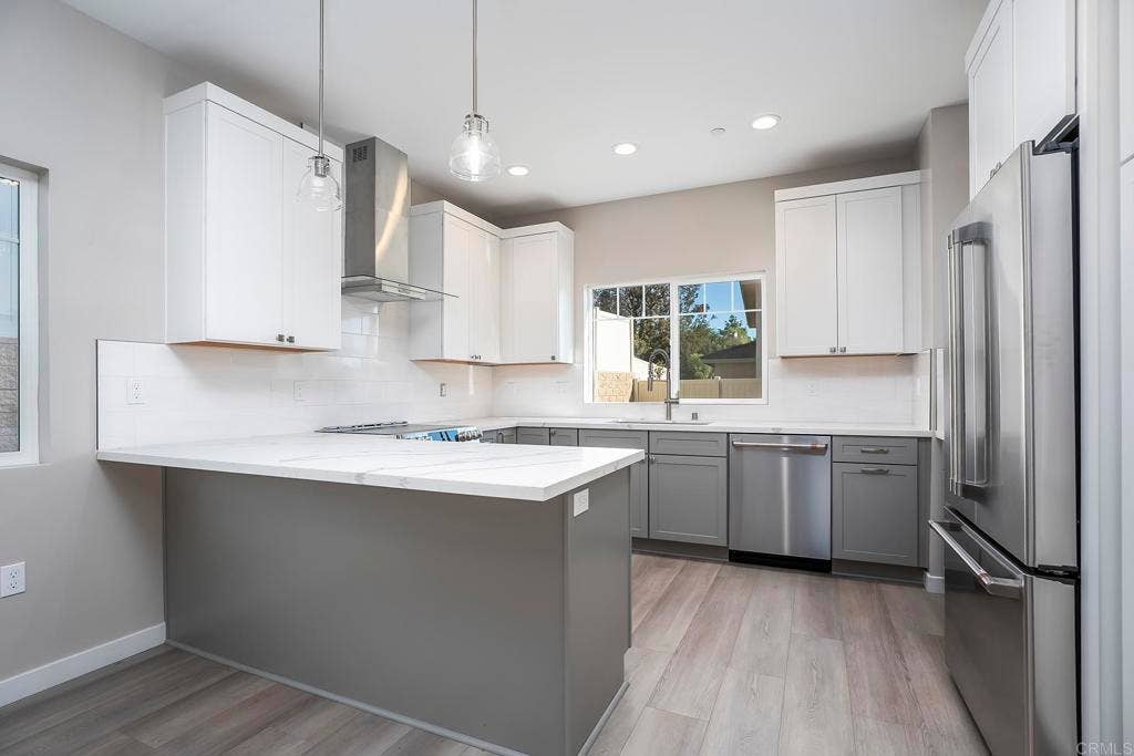 3900 Rojo Tierra, La Mesa, CA 91941 3900 Rojo Tierra, La Mesa, CA 91941