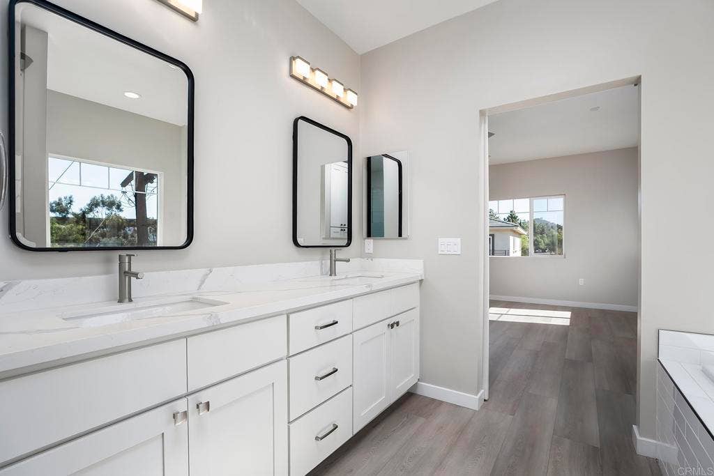 3900 Rojo Tierra, La Mesa, CA 91941 3900 Rojo Tierra, La Mesa, CA 91941