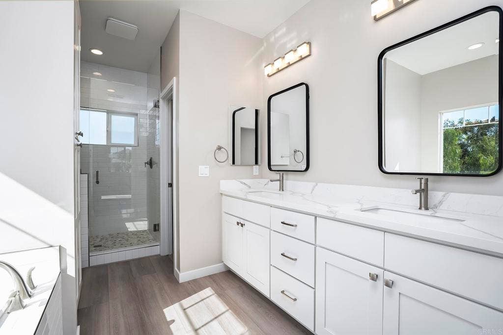 3900 Rojo Tierra, La Mesa, CA 91941 3900 Rojo Tierra, La Mesa, CA 91941