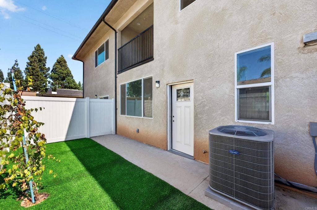 395 N 1St Street, El Cajon, CA 92021 395 N 1St Street, El Cajon, CA 92021