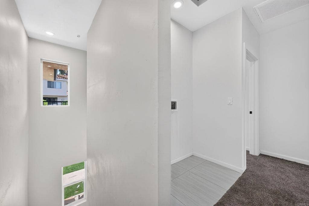 395 N 1St Street, El Cajon, CA 92021 395 N 1St Street, El Cajon, CA 92021