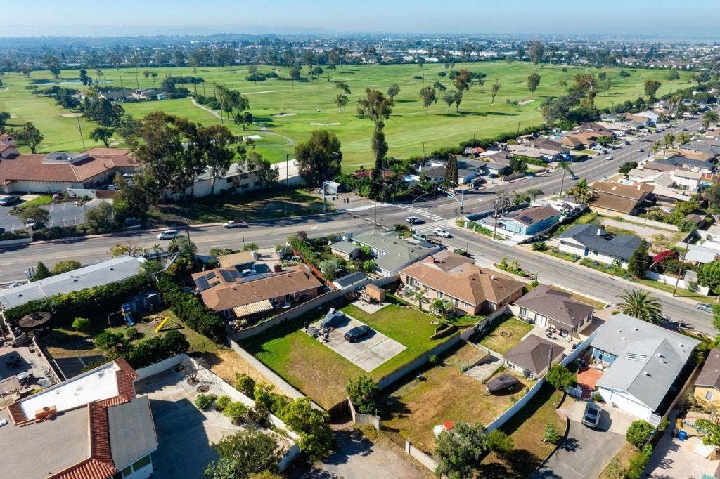 881 First Avenue, Chula Vista, CA 91911 881 First Avenue, Chula Vista, CA 91911
