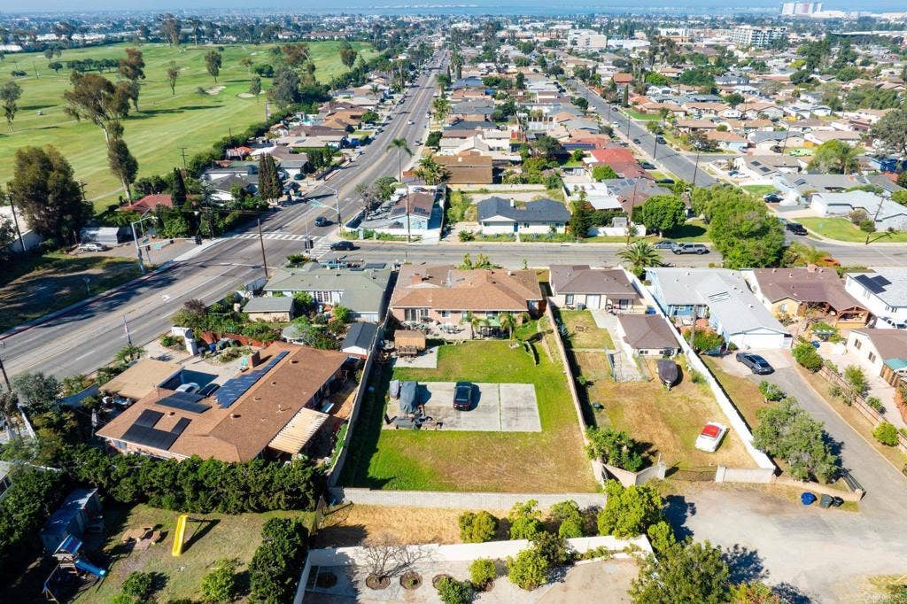 881 First Avenue, Chula Vista, CA 91911 881 First Avenue, Chula Vista, CA 91911