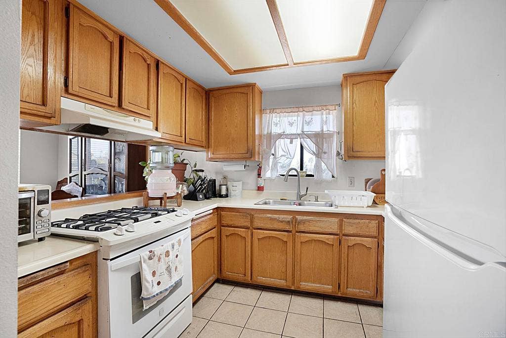 1671 Donax Avenue, San Diego, CA 92154 1671 Donax Avenue, San Diego, CA 92154